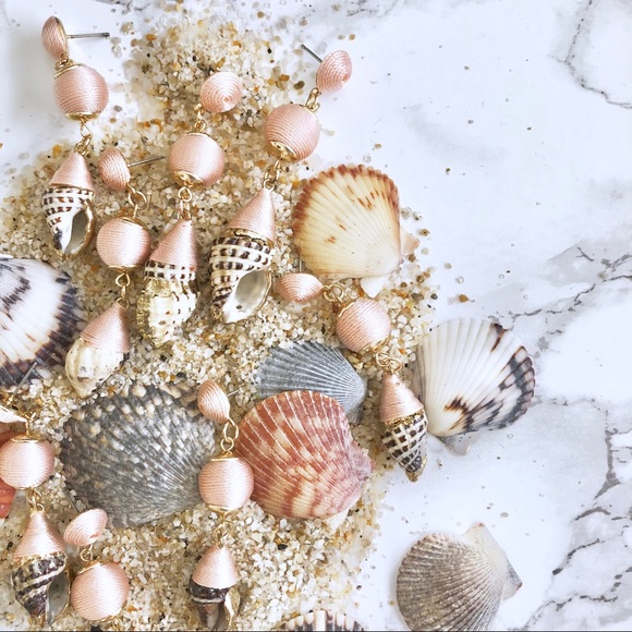 SeaShell Earrings 🐚 - Picture 7 of 7